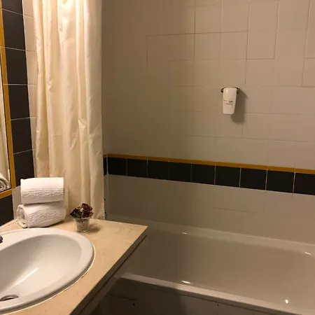 Flag Guimaraes-fafe Hotel